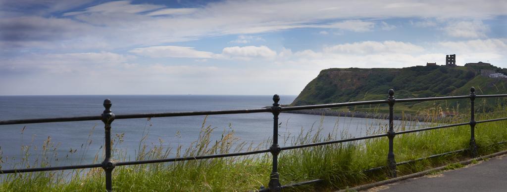 Howdale Scarborough Extérieur photo